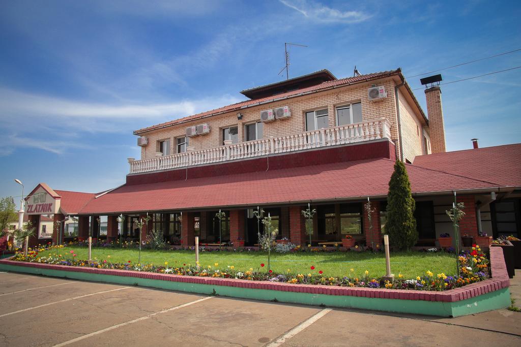 Guesthouse & Restaurant Tekovina Smederevo Exteriör bild